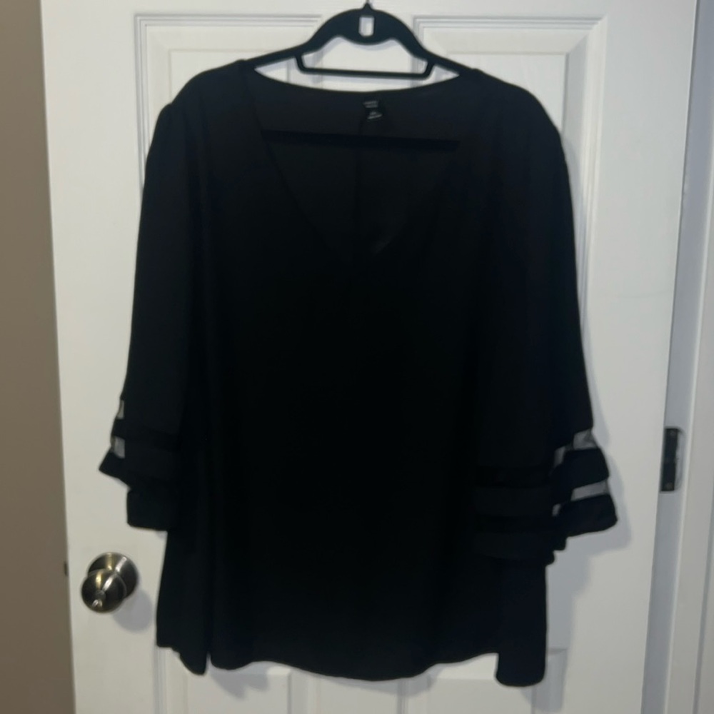 V Neck SHEIN blouse